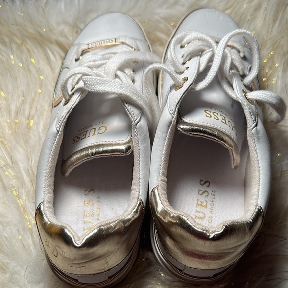 Guess size 3 - Picture 2 of 3